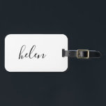 Etiqueta De Bagagem Presente Personalizado de Nome de Script<br><div class="desc">Esta bagagem personalizada é simples,  moderna e elegante. A cor do texto e do texto é totalmente personalizável. Perfeito como presente de dama de honra,  favor de casamento,  aniversário ou presente de formatura. Parte de uma coleção da Parcel Studios.</div>