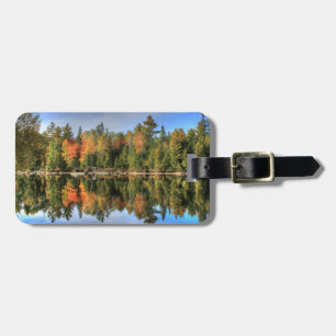 Etiqueta De Bagagem Reflexos do Outono no Lago em Maine