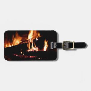 Etiqueta De Bagagem Registros na fotografia de fogo quente da Lareira
