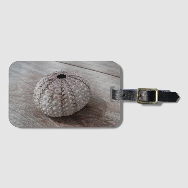 Etiqueta De Bagagem Shell sobre uma mesa de madeira (Frente Horizontal)