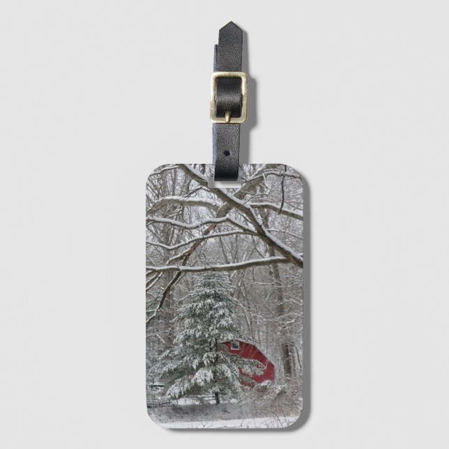 Etiqueta De Bagagem Snowy Red Barn (Frente Vertical)