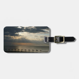 Etiqueta De Bagagem Surgimento do sol sobre a praia na Grécia Foto Cên