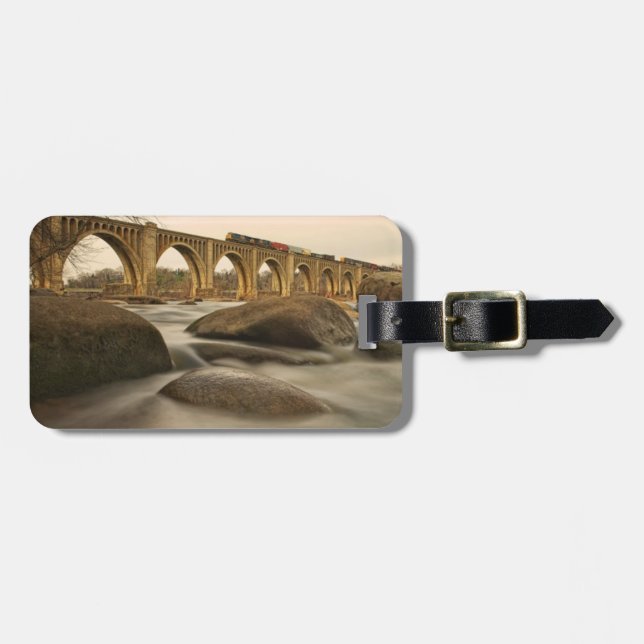 Etiqueta De Bagagem Trem sobre James River (Frente Horizontal)