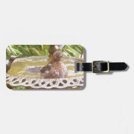 Etiqueta De Bagagem Um Pássaro Na Banheira