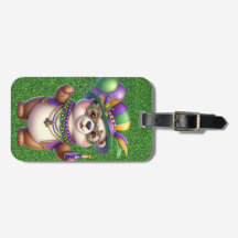 URSINHO DE PELÚCIA VESTIDO PARA O MARDI GRAS