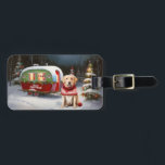 Etiqueta De Bagagem Winter Labrador Caravan Christmas Adventure<br><div class="desc">Adotar a magia de uma noite de inverno nevada enquanto uma caravana desliza graciosamente através da paisagem iluminada pela lua. A beleza serena da neve escutadora e o brilho encantador da lua criam uma cena cativante,  prometendo uma aventura inesquecível de Natal cheia de calor,  alegria e memórias queridas.</div>