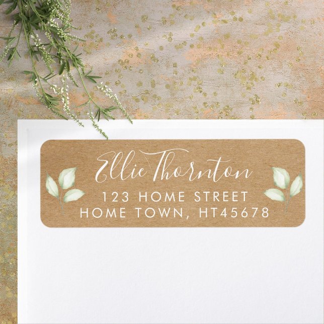 Etiqueta de Endereço de Remetente em Script com Fo (Rustic Kraft Greenery Script Name Return Address Label)