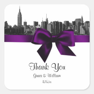 Etiqueta de Favor com Silhueta de NYC em Preto e B