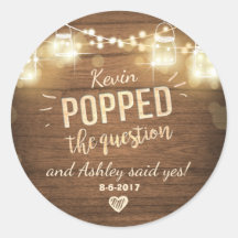 Etiqueta de favorecimento do Noivado de pergunta c