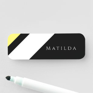 Etiqueta De Nome Linhas diagonais iniciais personalizadas em preto