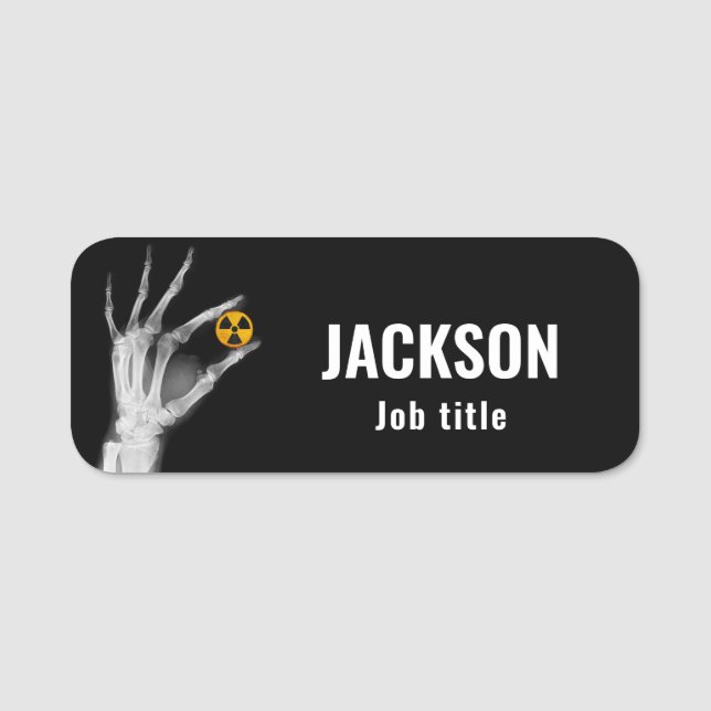 Etiqueta De Nome Mão Segurando um Símbolo de Radiação (Frente)
