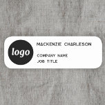Etiqueta De Nome Mínimo de logotipo simples<br><div class="desc">Simples e minimalista - a solução perfeita para identificar de forma clara e elegante a si mesmo ou à sua equipe em eventos, reuniões, feiras comerciais, varejo ou qualquer cenário profissional. Com um design limpo e moderno, com o logotipo, o nome, o nome da empresa e o título do cargo...</div>