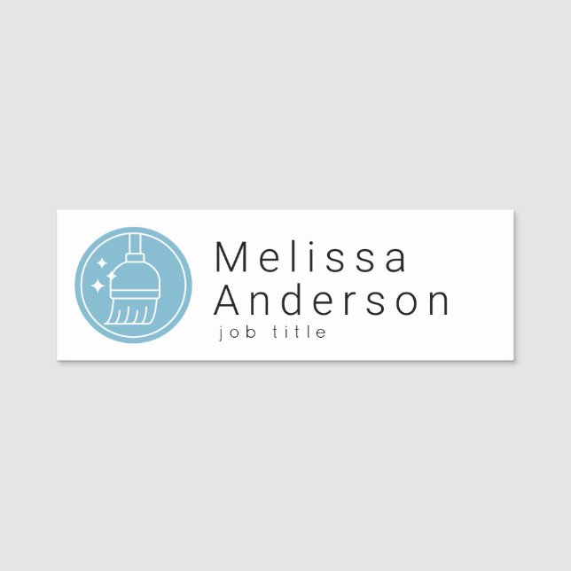 Etiqueta De Nome Modern Broom Logo Blue Cleaning Service (Frente)