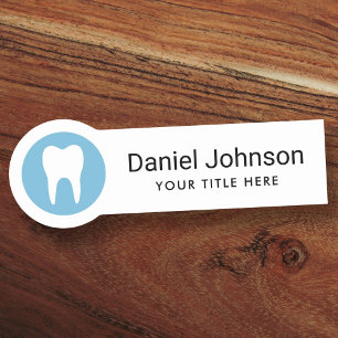 Etiqueta De Nome Qualquer logotipo de dente de cor dentista moderno