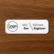 rótulo de nome de funcionário com logotipo persona