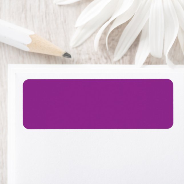 Etiqueta Design com um espantoso fundo roxo e branco (Insitu)
