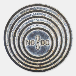 Etiqueta do cobrir de câmara de visita de "NO8DO"