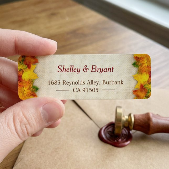 Etiqueta Dourado outono Vermelho deixa sazonal russa (Criador carregado)