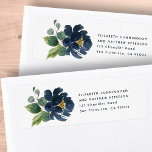 Etiqueta Endereço de Devolução de Casamento Floral de Water<br><div class="desc">Composta por uma simples tipografia sans serif com um toque de flor em aquarela. Este foi projetado pelo White Paper Birch Co. exclusivo para Zazzle. Disponível aqui: http://www.zazzle.com/whitepaperbirch</div>