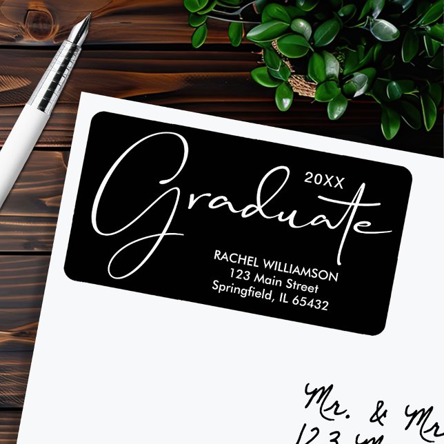 Etiqueta Endereço de Devolução Preto do Script Elegante de  (Graduation Elegant Script Black Return Address Labels)