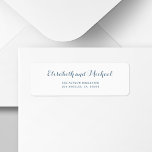 Etiqueta Endereço de retorno de casamento simples de script<br><div class="desc">Rótulo de endereço de retorno de texto editável que contém uma tipografia de cor azul empoeirada de chic em uma nítida cor branca. Fácil de personalizar com seus detalhes! Você pode alterar as cores e a fonte da inscrição depois de selecionar a opção PERSONALIZAR. Ideal para casamentos elegantes ou quaisquer...</div>