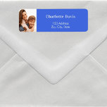 Etiqueta Endereço de retorno de foto azul real do casamento<br><div class="desc">Personalize e adicione sua foto,  nome e endereço. Cartas brancas. Cor de fundo azul real.</div>