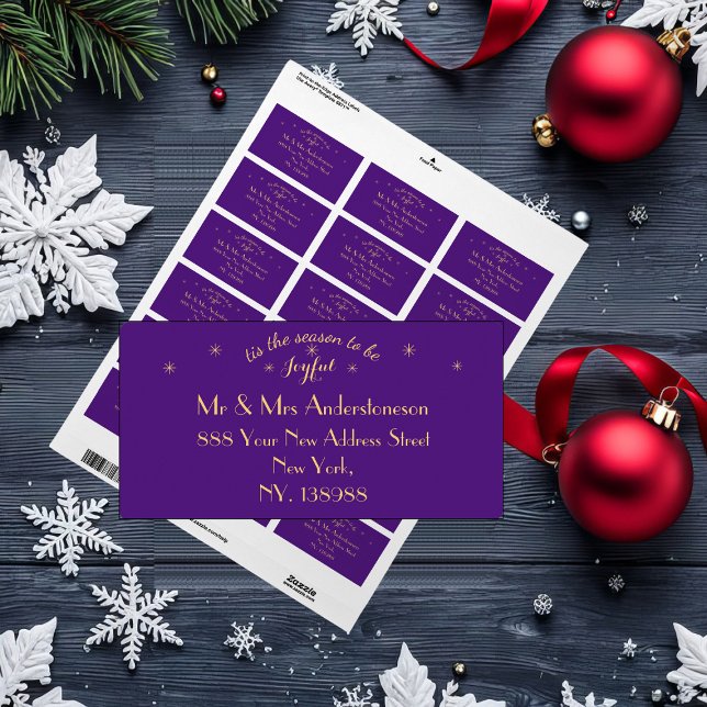 Etiqueta Férias "É a época de ser Alegre" Mensagem (Joyful Purple & Gold 'tis the season' mailing labels. Perfect for gift tagging, mailing and labeling)