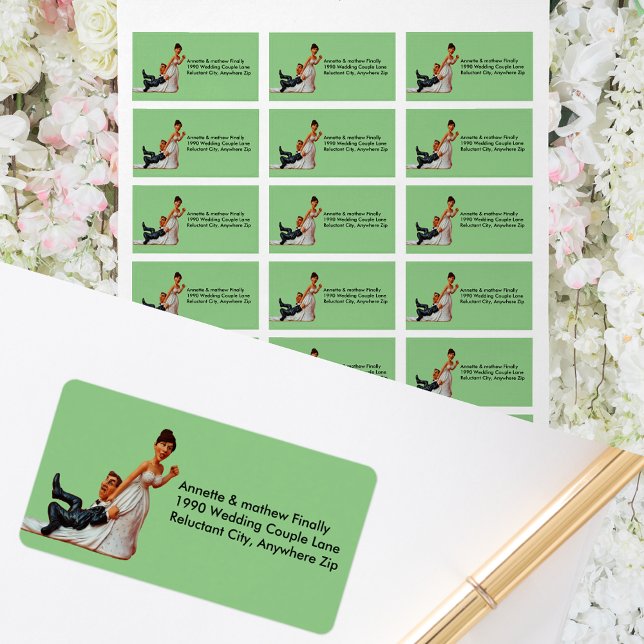 Etiqueta Finalmente Casal Funny Brown Hair Label (Finally Wedding Couple Funny Brown Hair Address Label)