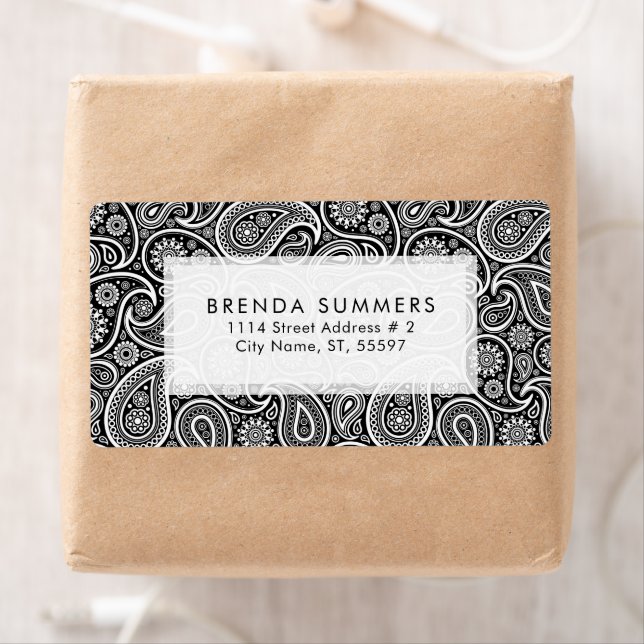 Etiqueta Fundo Preto Personalizado de Paisley Branco (Insitu)