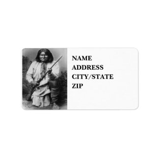 Etiqueta Gerônimo com arma pronta