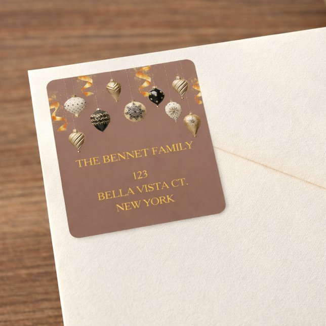 Etiqueta Gold and Black Christmas Baubles (Criador carregado)