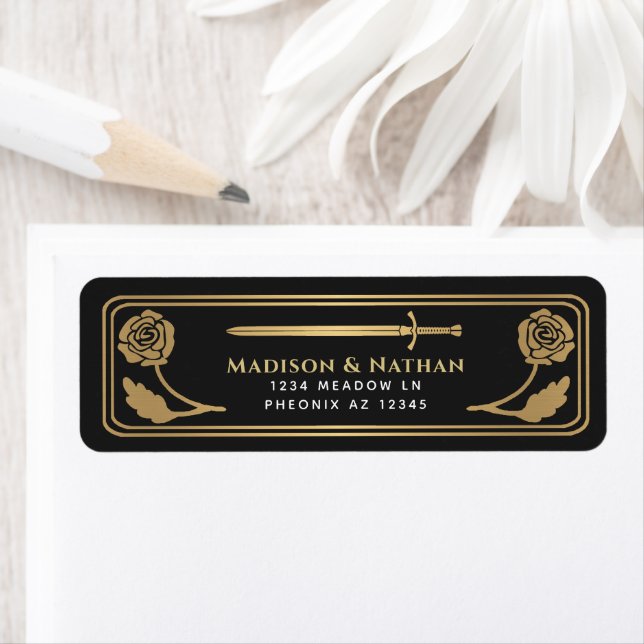 Etiqueta Gold Black Medieval Fantasy Sword Wedding Label (Insitu)