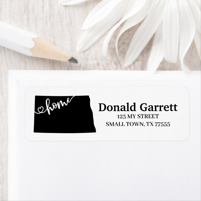 Etiqueta Home State Outline Heart North Dakota Endereço (Insitu)