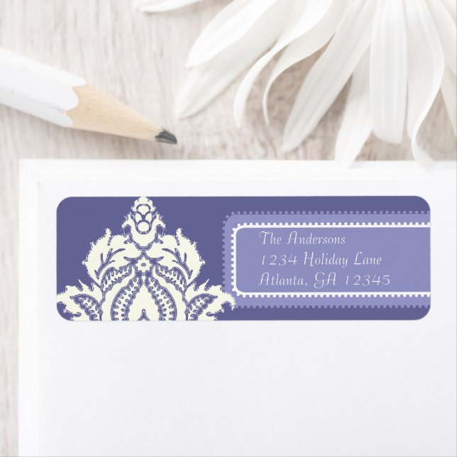 Etiqueta Ivory Damask Periwinkle Purple (Insitu)