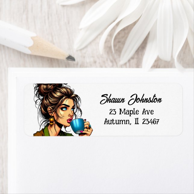 Etiqueta Lady in Messy Bun Bebendo Café (Insitu)