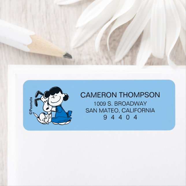 Etiqueta Lucy Hugging Snoopy (Insitu)