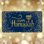 Etiqueta Menorah Happy Hanukkah<br><div class="desc">Celebre oito dias e oito noites do Festival das Luzes com cartões e presentes de Chanucá. O festival de luzes está aqui. Acenda a menorah,  brinque com o sonho e o banquete em latas e suganínos. Celebre o espírito de Chanucá com amigos,  familiares e entes queridos desejando-lhes Feliz Chanucá.</div>