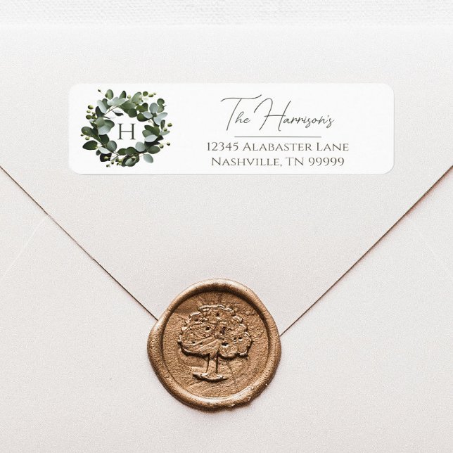 Etiqueta Monograma Moderno Eucalyptus Wreath | Branca (White Modern Monogram Eucalyptus Wreath Wedding Address Label)