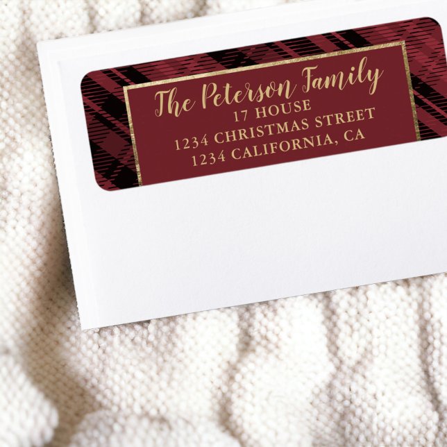 Etiqueta Natal Russo Tradicional Vermelho e Xadrez Dourada (Traditional Rustic Red and Gold Plaid Christmas Label)