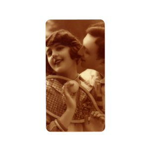 Etiqueta O vintage ostenta o tênis, amor e romance