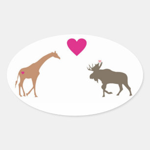 Etiqueta oval do amor dos alces do girafa pequena