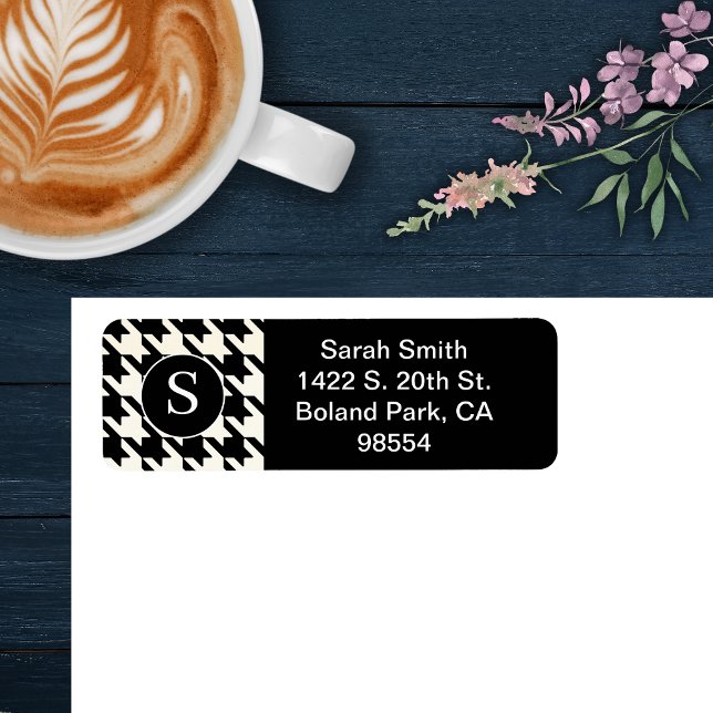 Etiqueta Padrão clássico de houndstooth preto e branco (Criador carregado)