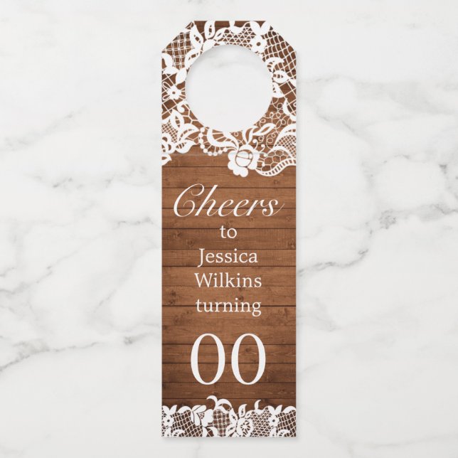 Etiqueta Para Garrafa Tiara de Aniversário de Madeira Rústica e Renda Br (Frente)