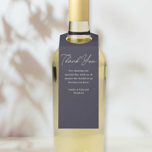 Etiqueta Para Garrafa Vinho de casamento azul marinho moderno escuro (Criador carregado)