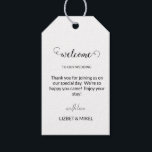 Etiqueta Para Presente Boas-vindas personalizadas a preto e branco<br><div class="desc">Marcas personalizadas de boas-vindas a preto e branco Estas cores centradas no florista e as etiquetas de presentes de casamento são perfeitas para o seu casamento clássico e moderno de boho. Este design apresenta caligrafia romântica delicada e elegante, semelhante a manuscrito, com tipografia de chique. Este olhar se parece bem...</div>