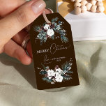 Etiqueta Para Presente Brown Greenery Vintage Feliz Natal<br><div class="desc">Bem-vindos ao nosso encantador design do Brown Greenery Vintage Feliz Natal Gift Tags, onde o encanto vintage encontra elegância moderna. Este design apresenta uma intricada aquarela verde e caligrafia sutilmente elegante com simples tipografia, capturando a essência do conforto tradicional e do núcleo de chalé rústico. Com um toque de talento...</div>