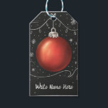 Etiqueta Para Presente Chalkboard Christmas Bauble<br><div class="desc">Melhore seu presente de Natal embrulhando com esta elegante etiqueta de presente "Red Christmas Bauble". Apresentando um ornamento vermelho clássico contra um pano de fundo festivo e nevado, esta etiqueta é perfeita para adicionar um toque pessoal aos seus presentes. Com espaço para escrever um nome, esta etiqueta de presente de...</div>