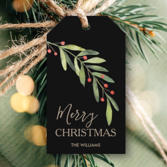 Etiqueta Para Presente Holly e Berries no Natal Negro (Greenery branch and berries Merry Christmas black gift/favor tags personalized with your names)