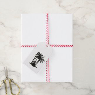 Etiqueta Para Presente Ink Lantern with Candle and Pine – Holiday Art on