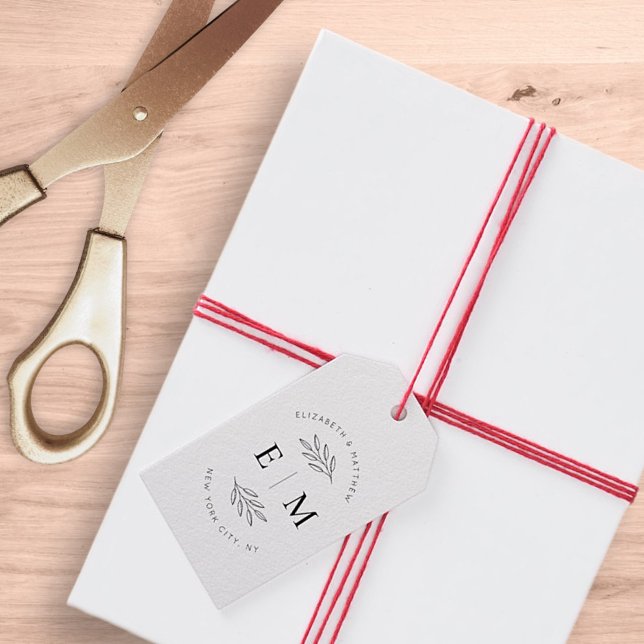 Etiqueta Para Presente Monograma Chic Simples e Elegante de Casamento (Criador carregado)